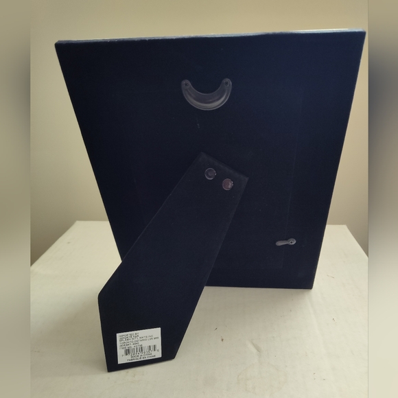 NWT silver plated picture frame with engraved zirconia hearts - Picture 3 of 8